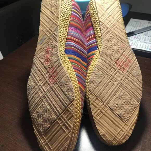 Brightly colored slip on shoes by Beacon - Picture 7 of 9